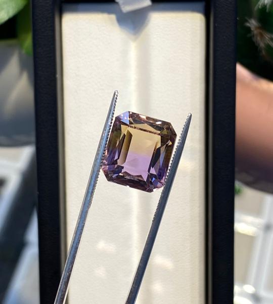 11.18 Ct Natural Purple Yellow Quartz