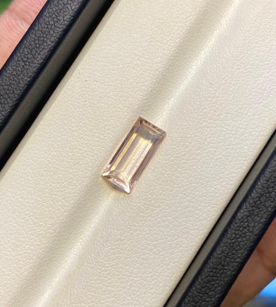 2.335 Ct Natural Topaz