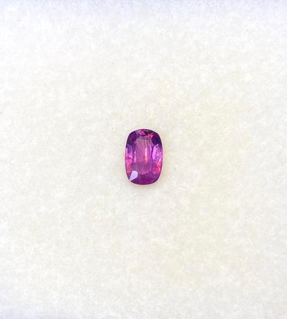 Natural Sapphire - 0.755 Ct