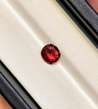 Natural Garnet 2.100 Ct -